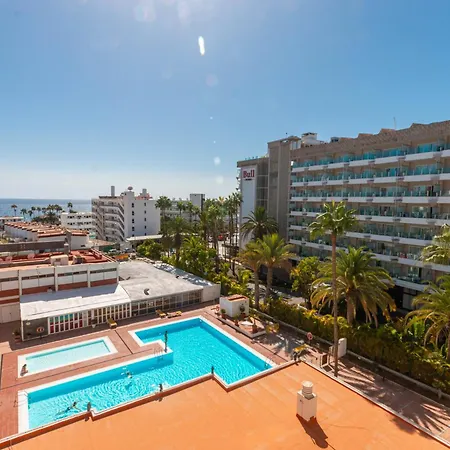 Tropical Terraza A La Piscina Playa del Ingles (Gran Canaria)