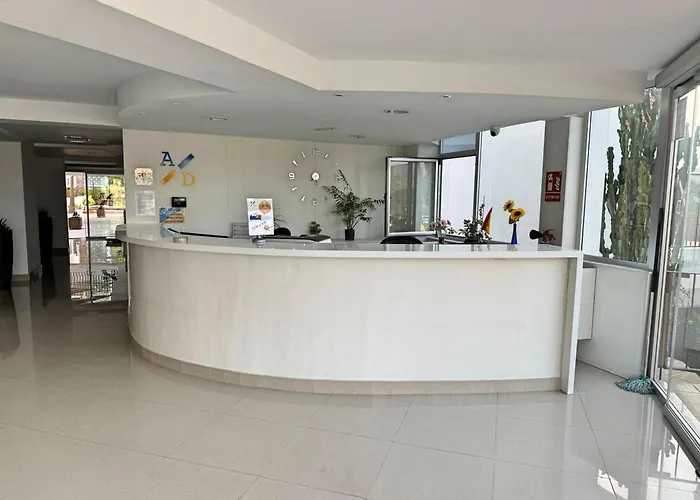 Tropical Terraza A La Piscina *